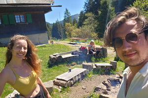 2b060c49-3d0d-4014-b4c4-2c4695a43d08.jpeg